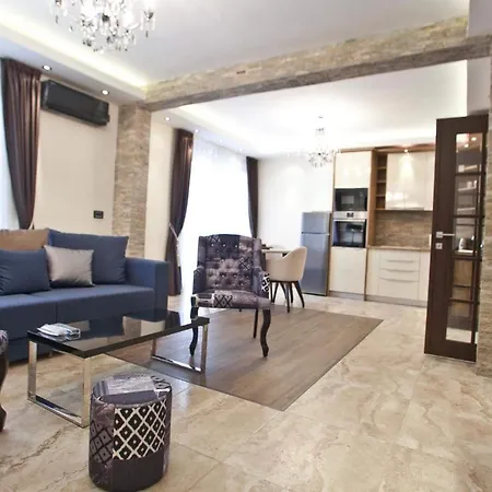 Belgrade's 1st Class Apartment, Vracar Belgrade